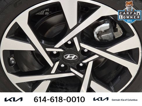 Used 2023 Hyundai Kona Limited AWD/4WD image 13