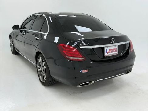Used 2017 Mercedes-Benz C 300 Sedan image 18