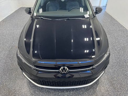 Used 2026 Volkswagen Jetta SEL FWD image 11
