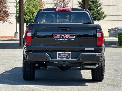 New 2025 GMC Canyon Elevation w/ Convenience Package image 6