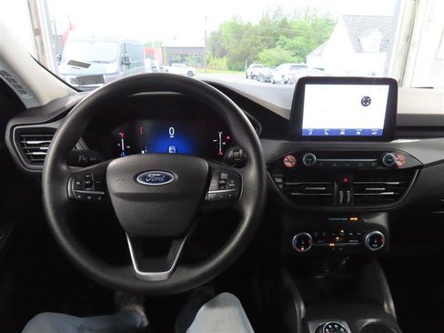 Used 2025 Ford Escape Active AWD/4WD image 21