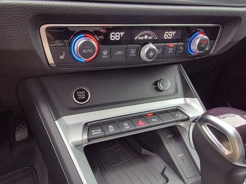 Used 2024 Audi Q3 2.0T Premium AWD/4WD image 18