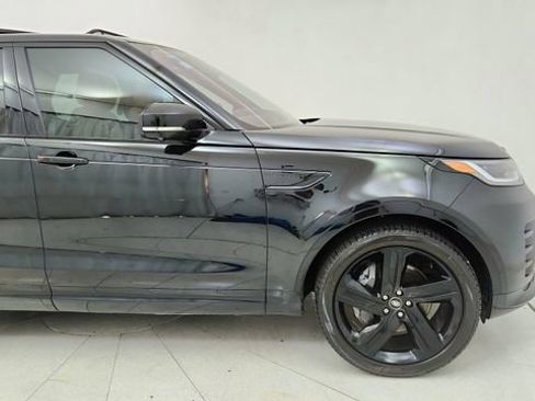 Used 2023 Land Rover Discovery S R-Dynamic image 7