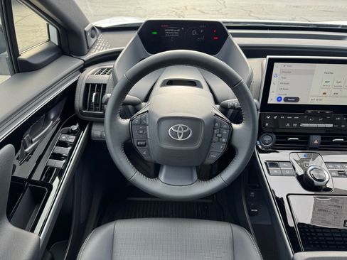 Used 2024 Toyota bZ4X AWD image 6