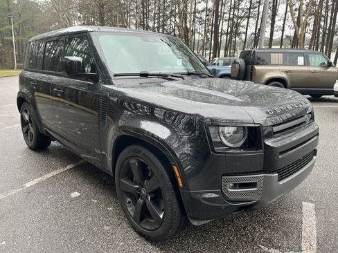 Used 2024 Land Rover Defender 110 V8 image 2