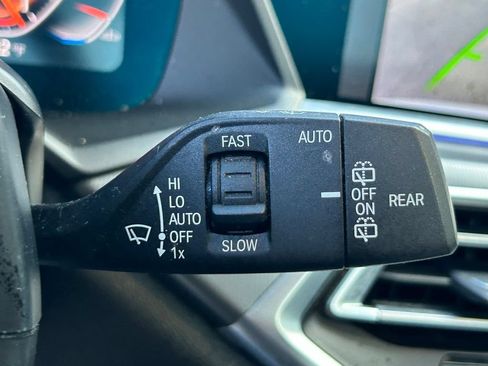 Used 2022 BMW X5 sDrive40i w/ M Sport Package RWD image 55