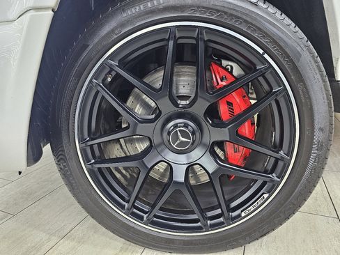 Used 2021 Mercedes-Benz G 63 AMG 4MATIC w/ G Manufaktur Interior Package image 41