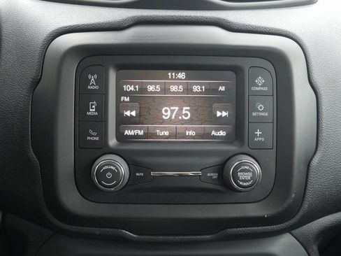 Used 2019 Jeep Renegade Sport image 18