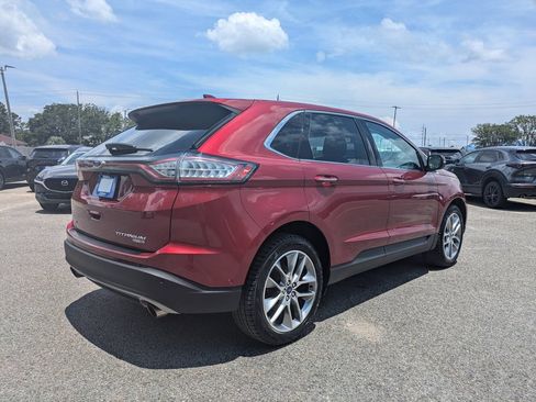 Used 2018 Ford Edge Titanium w/ Equipment Group 302A AWD/4WD image 4