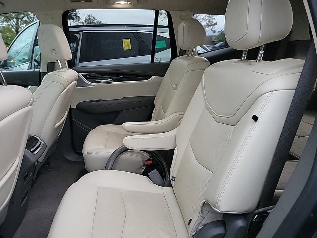Used 2020 Cadillac XT6 Premium Luxury FWD image 13