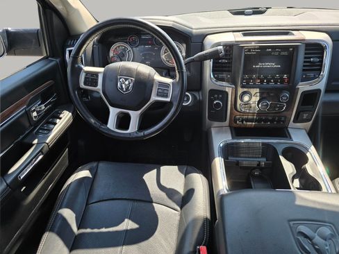 Used 2018 RAM 3500 Laramie AWD/4WD image 3
