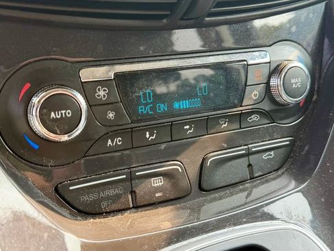 Used 2014 Ford Escape Titanium AWD/4WD image 22