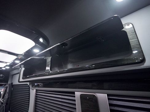 Used 2024 Mercedes-Benz Sprinter 3500 w/ Parking Package image 88