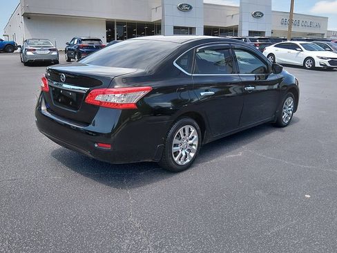 Used 2015 Nissan Sentra S FWD image 4
