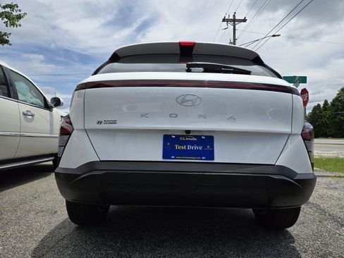 Used 2025 Hyundai Kona SE FWD image 7