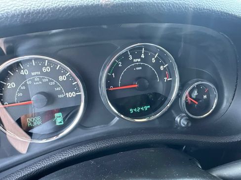 Used 2017 Jeep Wrangler Rubicon w/ Power Convenience Group AWD/4WD image 18