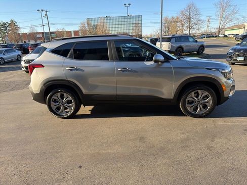 Certified 2024 Kia Seltos S image 5