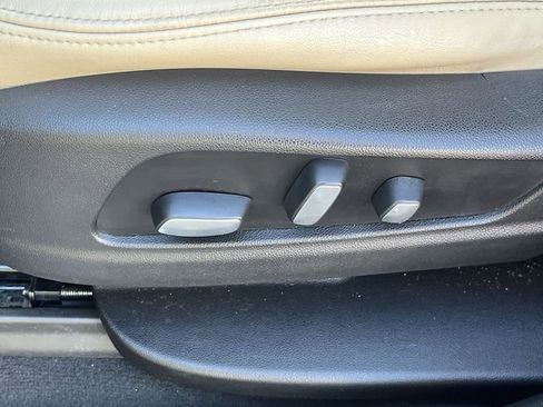 Used 2019 Cadillac XT5 Luxury image 40