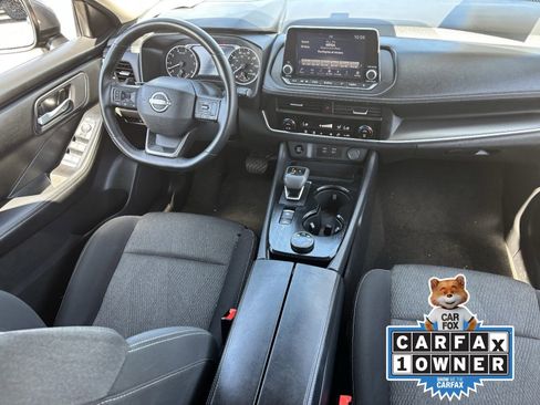 Certified 2025 Nissan Rogue SV AWD/4WD image 15
