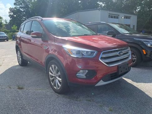 Used 2018 Ford Escape Titanium AWD/4WD image 2