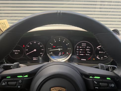 Certified 2022 Porsche 911 Targa 4 GTS AWD/4WD image 18
