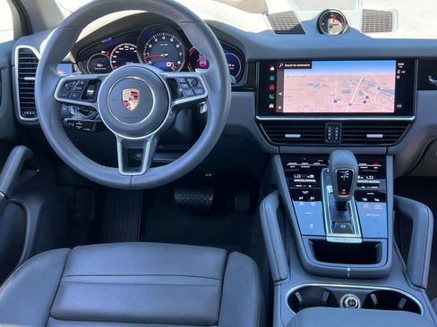 Certified 2023 Porsche Cayenne Platinum Edition AWD/4WD image 14
