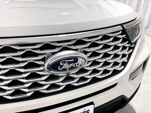 Used 2020 Ford Explorer Platinum image 7