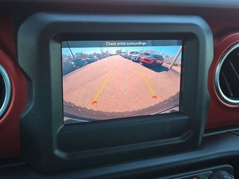 Used 2020 Jeep Wrangler Unlimited Rubicon w/ Steel Bumper Group image 22