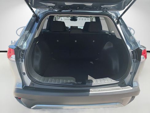 Used 2024 Toyota Corolla Cross LE FWD image 25