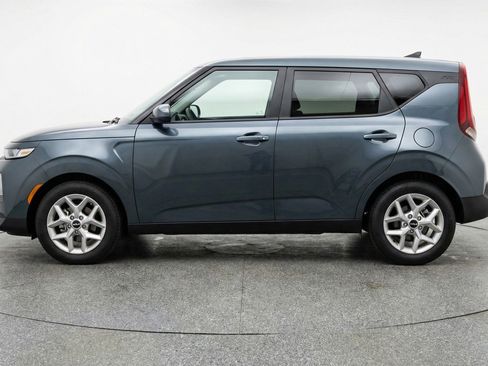 Used 2025 Kia Soul LX w/ LX Technology Package image 5