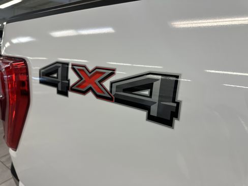 Certified 2022 Ford F150 XLT w/ Equipment Group 302A High image 11