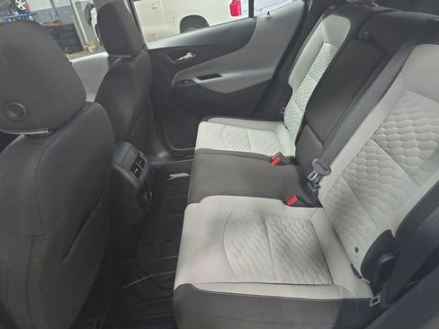 Used 2018 Chevrolet Equinox LS image 14