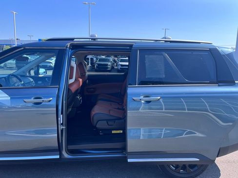 Certified 2024 Kia Carnival SX Prestige FWD image 21