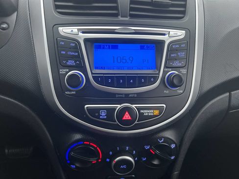 Used 2013 Hyundai Accent GS image 26