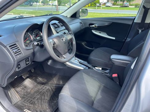 Used 2011 Toyota Corolla S FWD image 9