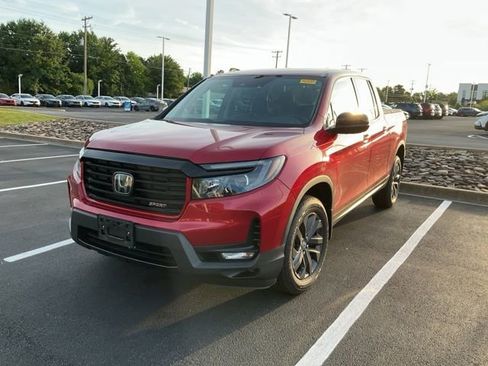 Used 2023 Honda Ridgeline Sport image 11