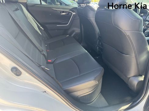 Used 2022 Toyota RAV4 Limited AWD/4WD image 27
