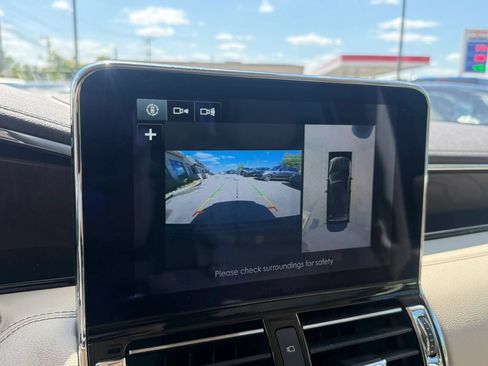 Used 2019 Lincoln Navigator Reserve w/ Cargo Package AWD/4WD image 30