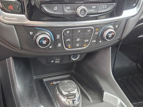 Used 2020 Chevrolet Traverse Premier AWD/4WD image 28