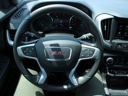 Used 2024 GMC Terrain SLE FWD image 33