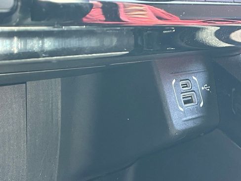 Used 2025 Jeep Compass Limited image 7