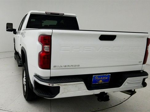 Used 2022 Chevrolet Silverado 2500 LT w/ Convenience Package image 5