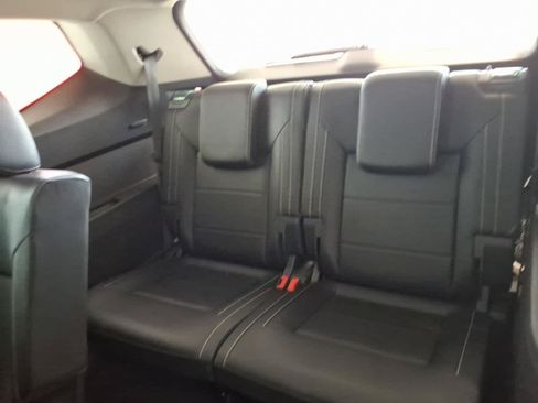 Used 2023 Volkswagen Atlas SE w/ Panoramic Sunroof Package AWD/4WD image 15