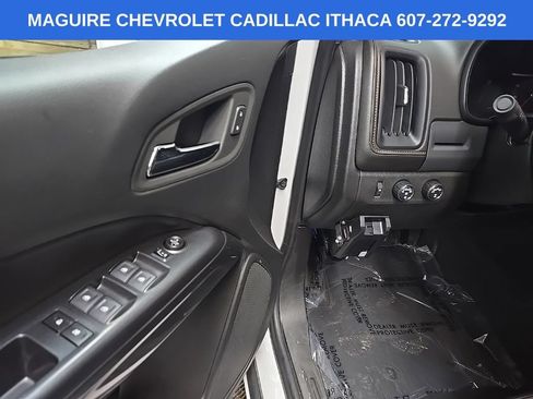 Used 2022 GMC Canyon AT4 AWD/4WD image 27
