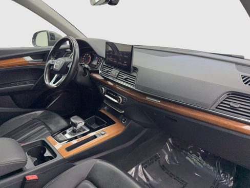 Used 2023 Audi Q5 2.0T Premium w/ Convenience Package AWD/4WD image 42