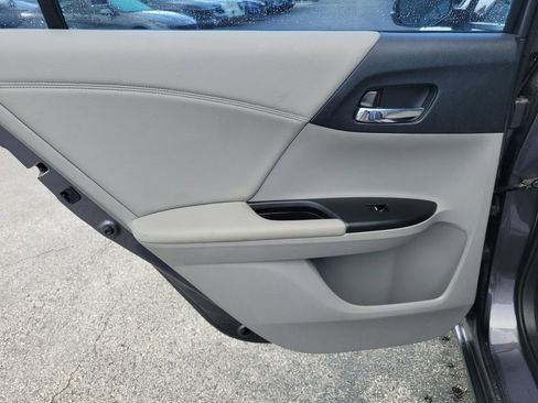 Used 2014 Honda Accord EX image 11
