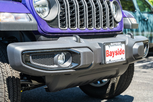 New 2026 Jeep Gladiator Sport AWD/4WD image 26