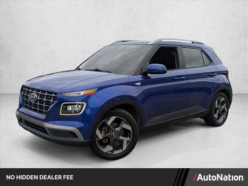 Used 2022 Hyundai Venue Limited FWD image 1