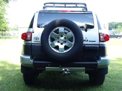 Used 2008 Toyota FJ Cruiser 4WD image 3