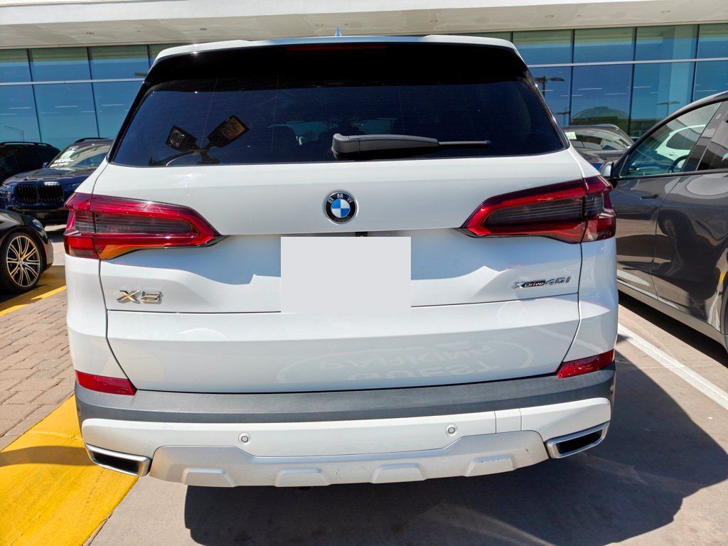 Used 2019 BMW X5 xDrive40i w/ Convenience Package AWD/4WD image 5
